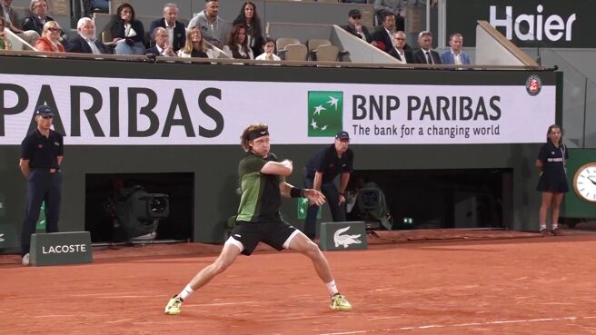 Winner! Rublev Grabs The Point With An Outrageous Forehand on Sony LIV
