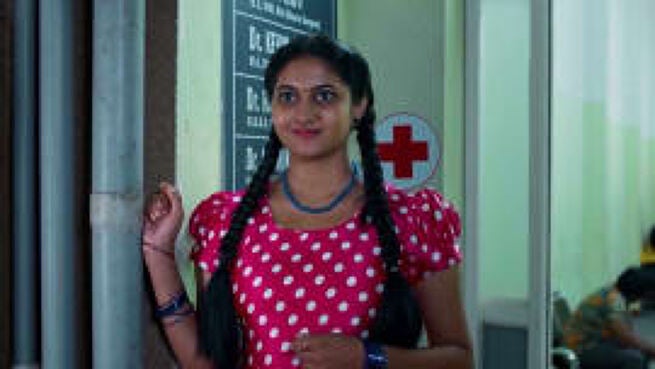 Parvathy season 1 episode 15 on Zee5