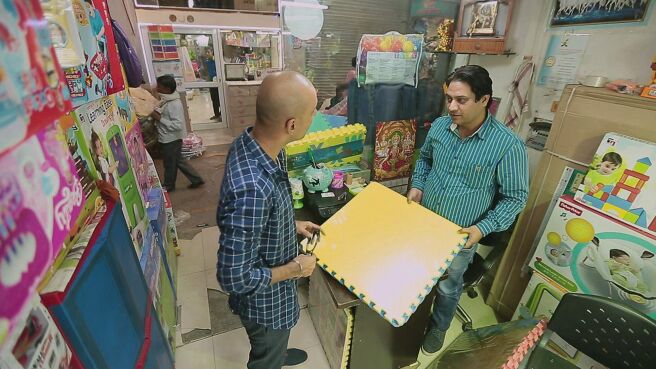 Small Budget Big Makeover season 1 episode 9 on DiscoveryPlus
