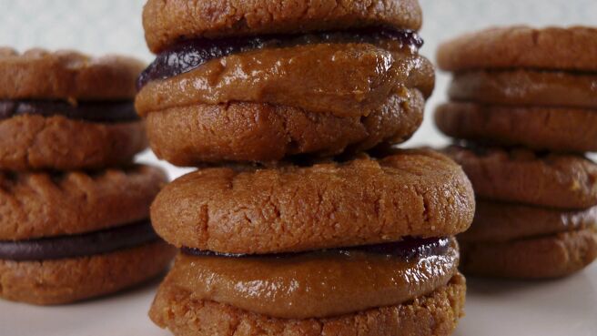 Unique Sweets season 3 episode 8 on Discovery Plus