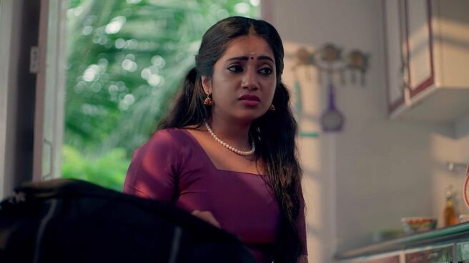 Mayamayooram season 1 episode 8 on Zee5