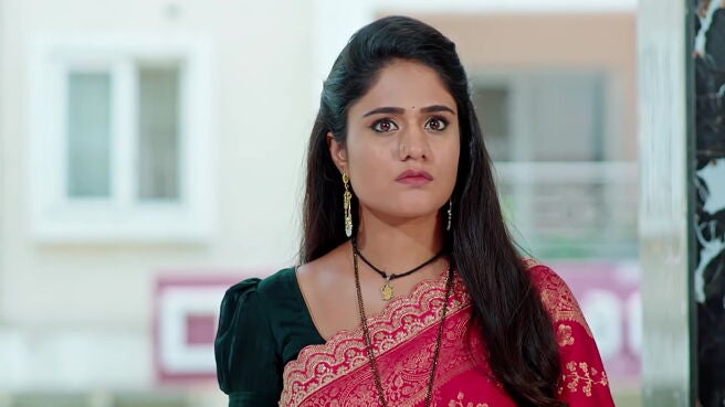 Smart Play - Jagadhatri season 1 episode 31 on Zee5