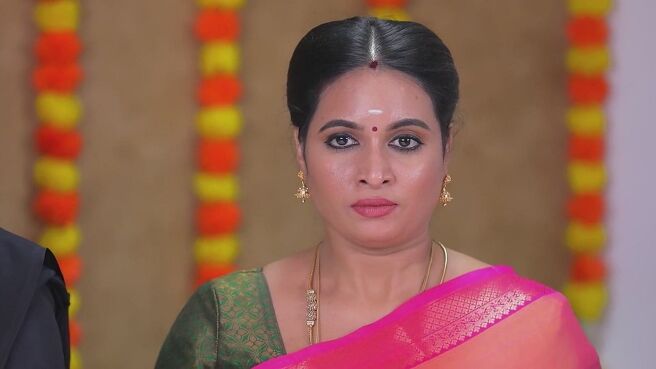 Mounam Pesiyadhe season 1 episode 8 on Zee5