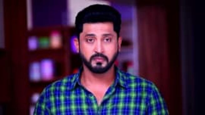 Deivam Thantha Poove season 1 episode 467 on Zee5