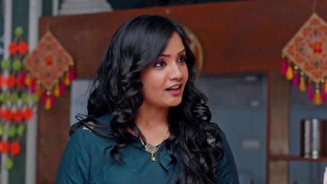 Aval Varuvala season 1 episode 27 on Zee5