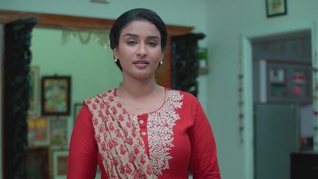 Nenjathai Killathe season 1 episode 3 on Zee5