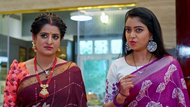 Smart Play - Jagadhatri season 1 episode 33 on Zee5