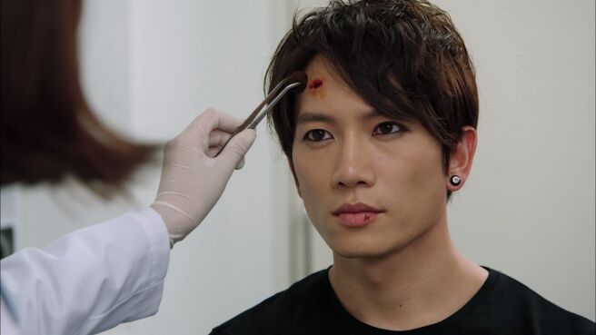 Kill Me, Heal Me season 1 episode 2 on Zee5