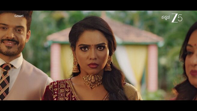 Gowri season 1 episode 1 on Zee5