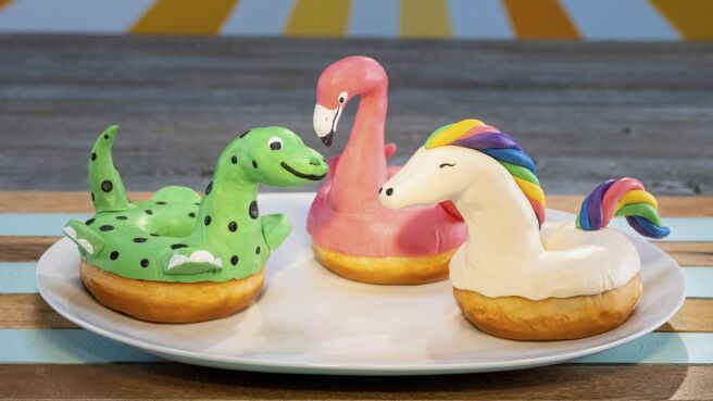 Summer Baking Championship season 1 episode 1 on Discovery Plus