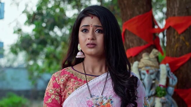 Aval Varuvala season 1 episode 58 on Zee5