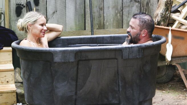 Love Off The Grid season 1 episode 6 on Discovery Plus