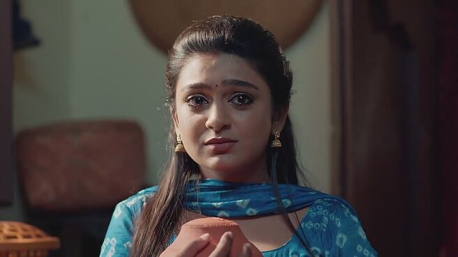 Auto Vijayashanthi season 1 episode 14 on Zee5