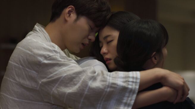 Be Melodramatic  season 1 episode 9 on Zee5