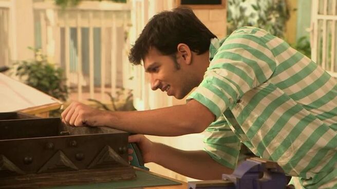 Engineer This season 1 episode 8 on Zee5