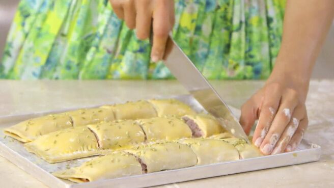 Ravinder's Kitchen season 1 episode 11 on Discovery Plus