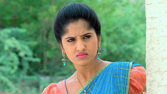 Raktha Sambandha season 1 episode 44 on Zee5