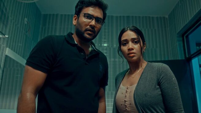 Paruvu season 1 episode 6 on Zee5