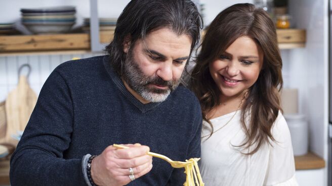 30 Minute Meals season 28 episode 13 on Discovery Plus