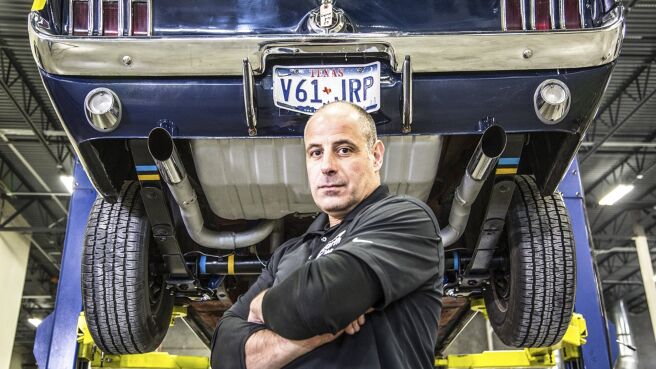 Dallas Car Sharks season 2 episode 12 on Discovery Plus