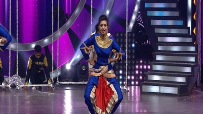 Dance Karnataka Dance - Family War season 1 episode 20 on Zee5