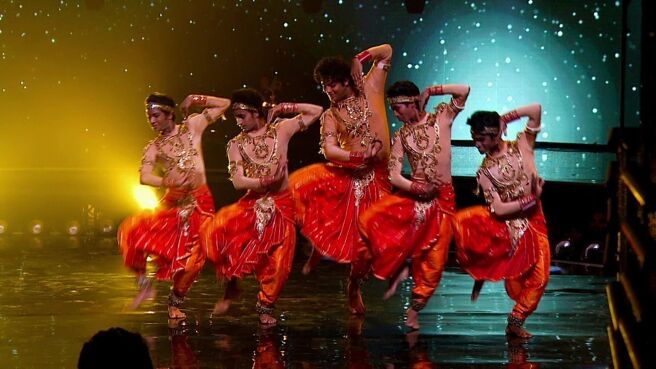 Dance with Me season 1 episode 9 on Zee5