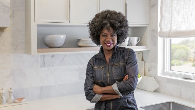 Celebrity IOU season 1 episode 3 on Discovery Plus