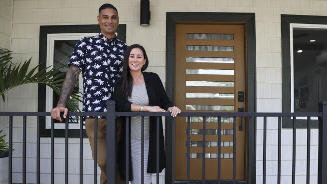 Renovation Aloha season 1 episode 7 on Discovery Plus