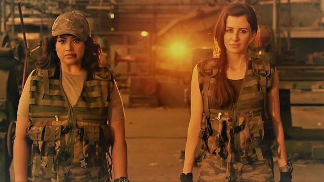 Karoline Kamakshi season 1 episode 10 on Zee5