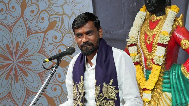 Gajar Kirtanacha Sohala Anandacha season 1 episode 8 on Zee5