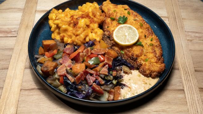 Family Recipe Showdown season 1 episode 7 on Discovery Plus