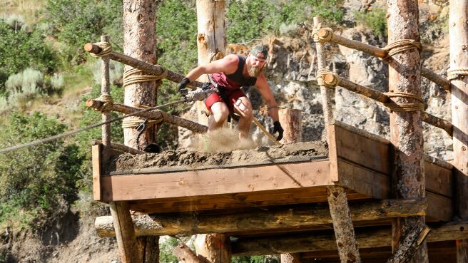 Man vs Bear season 1 episode 3 on Discovery Plus