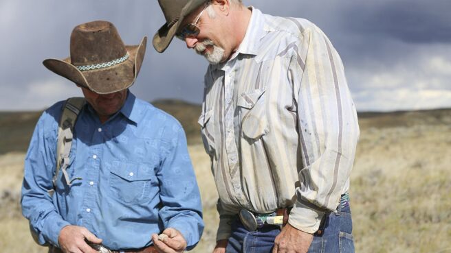 Dino Hunters season 1 episode 2 on Discovery Plus