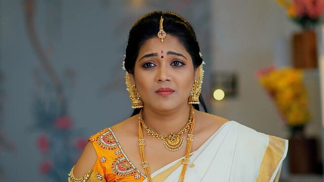 Kudumbasametham season 1 episode 16 on Zee5