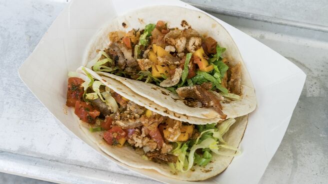 The Great Food Truck Race season 10 episode 7 on Discovery Plus