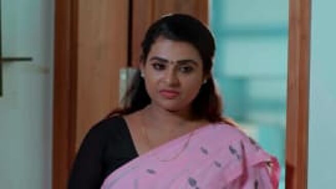 Parvathy season 1 episode 20 on Zee5