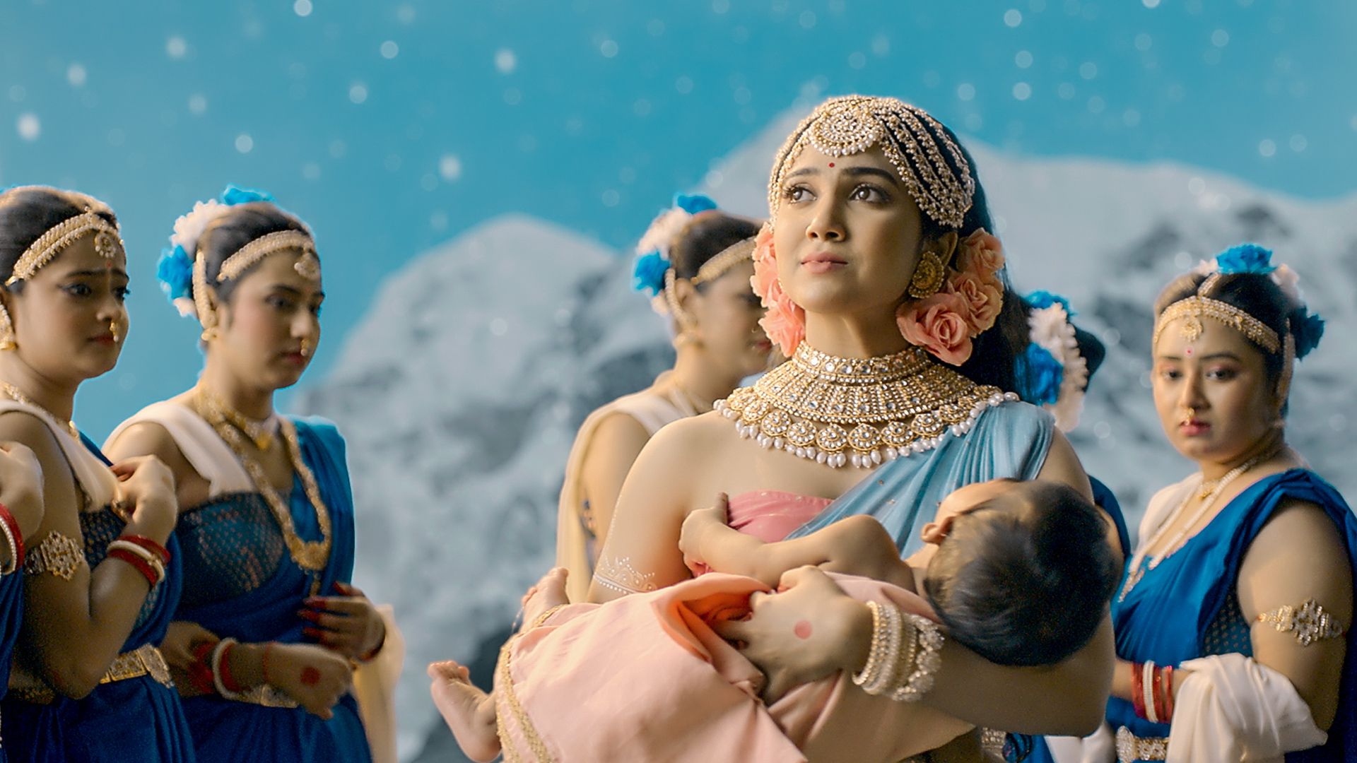 Mohishashur Mordini season 1 episode 5 on Hoichoi