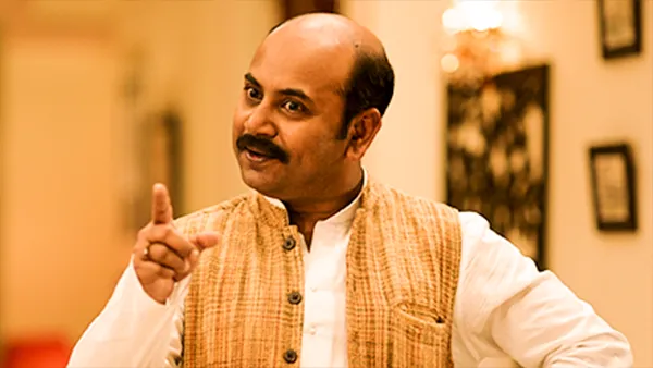 Eken Babu season 1 episode 10 on Hoichoi