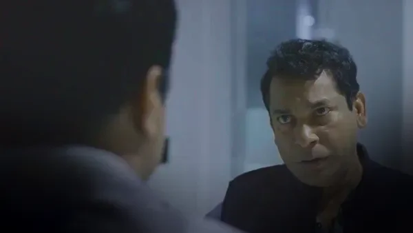 Race (Hindi) season 1 episode 1 on Hoichoi