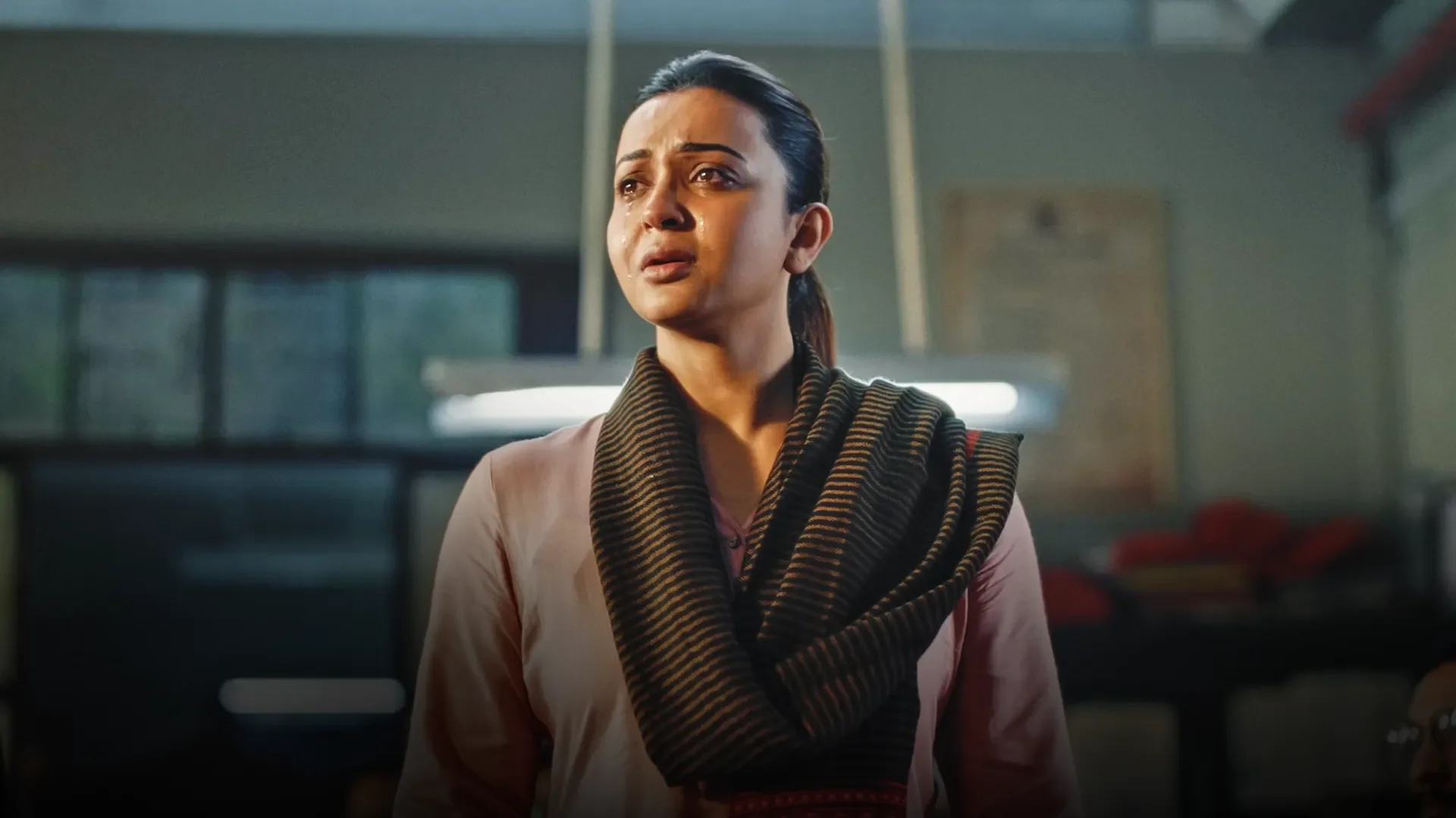 Adalat O Ekti Meye season 1 episode 7 on Hoichoi