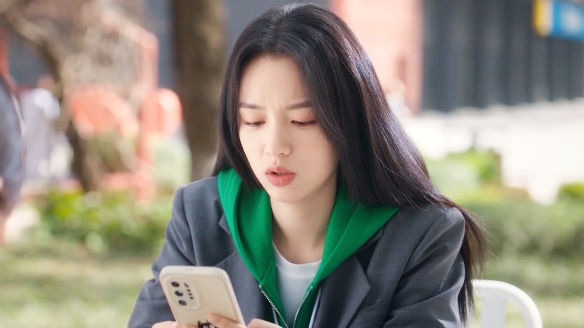 Everyone Loves Me season 1 episode 12 on undefined