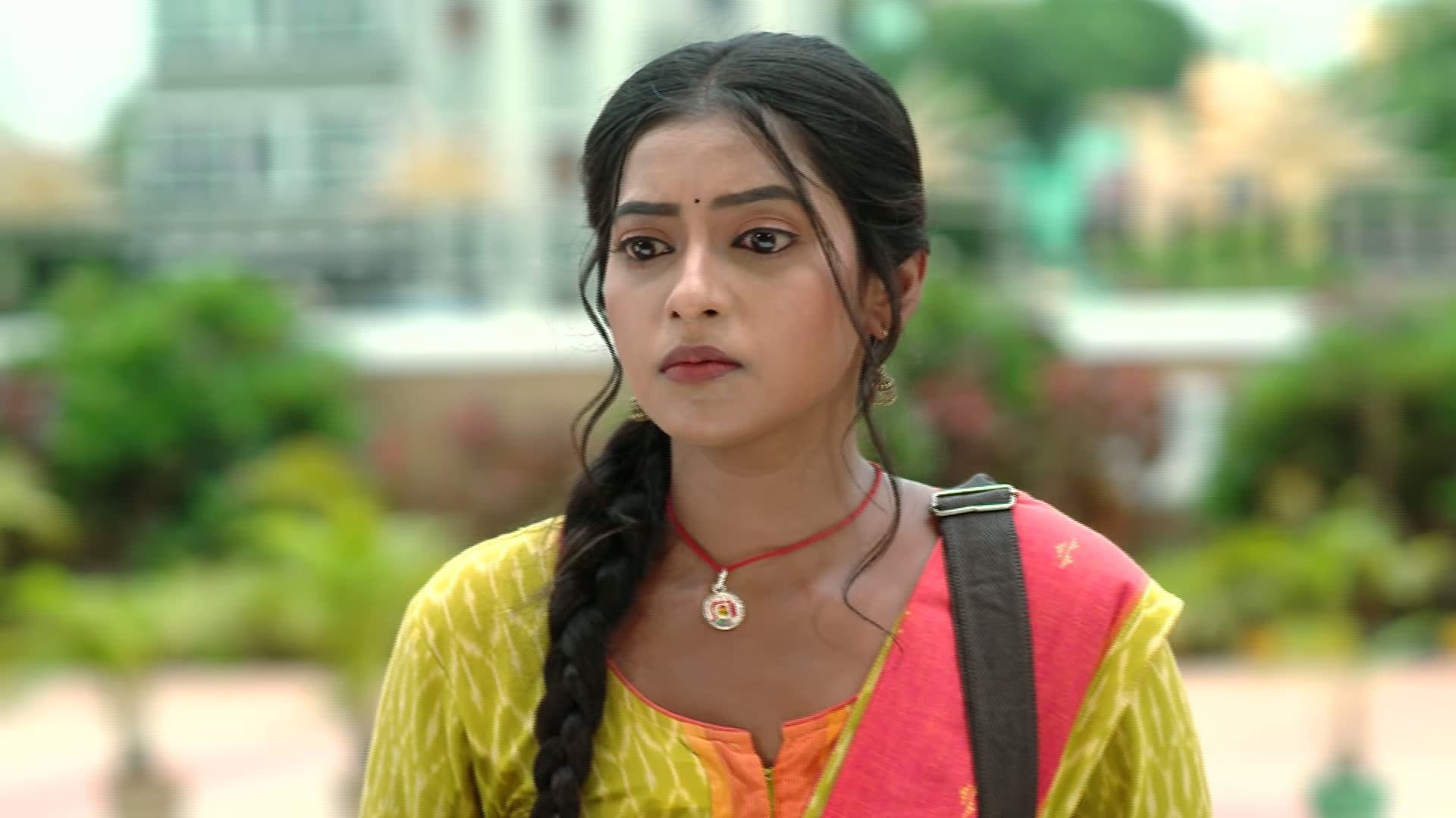 Shrabani season 1 episode 5 on Zee5