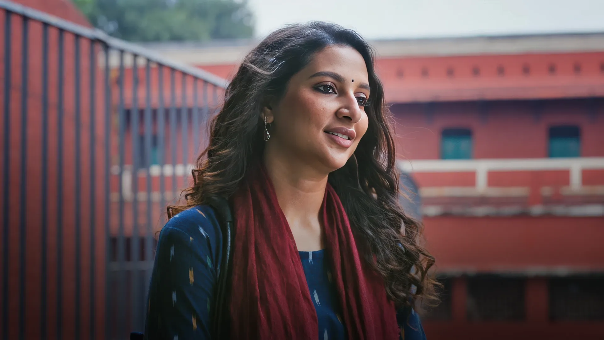 Talaash (Hindi) season 1 episode 1 on Hoichoi