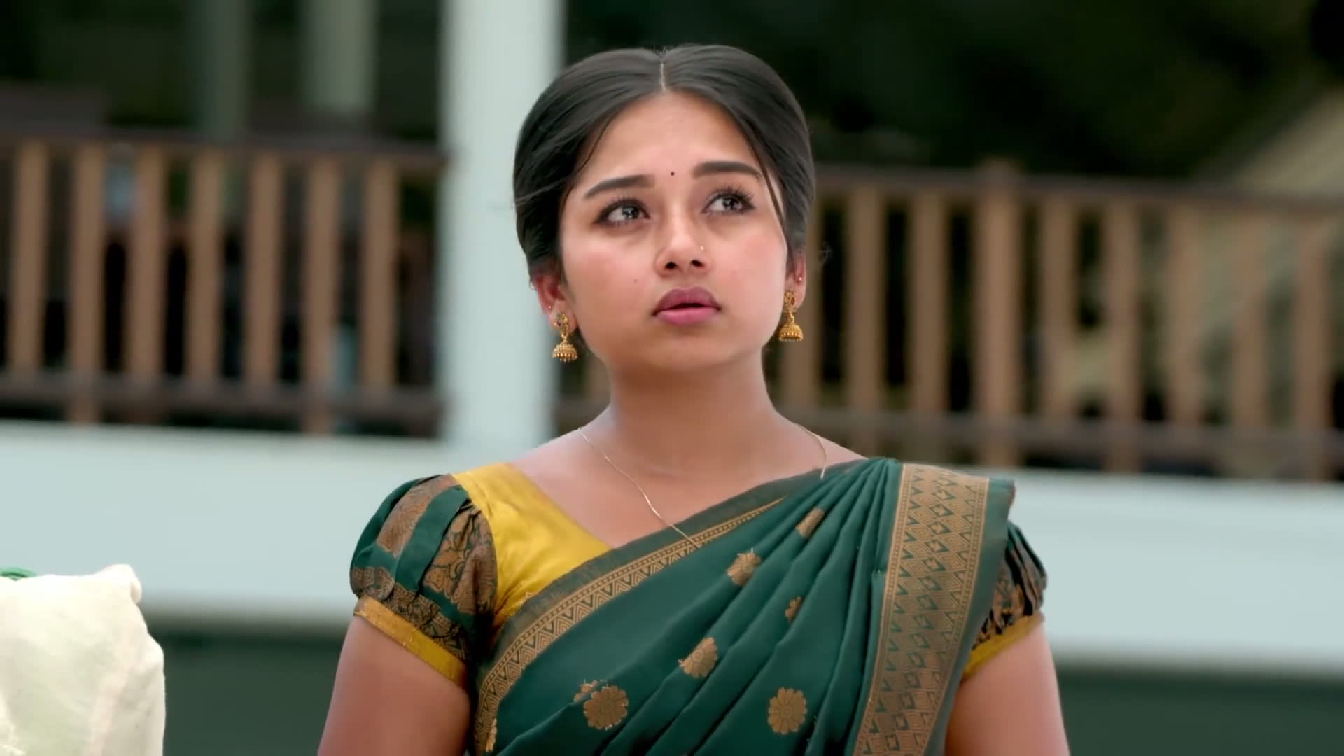 Samanthi season 1 episode 6 on Zee5