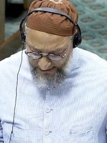 लोकसभा में 3 बिलों पर विपक्ष का जोरदार विरोध, कार्यवाही स्थगित, देखें न्यूज़रूम on undefined