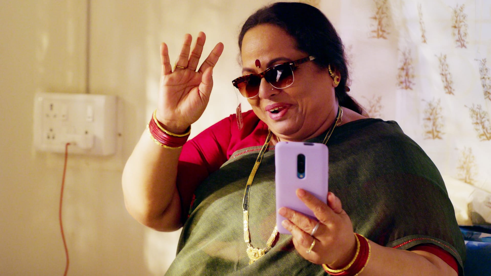 Aga Aai Aaho Aai season 1 episode 6 on Zee5