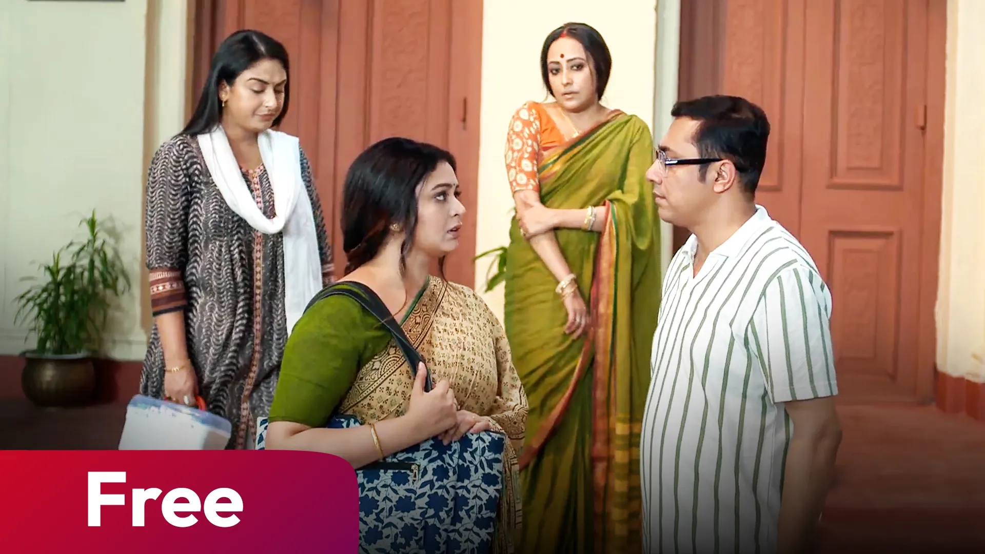 Shakha Proshakha season 1 episode 2 on Hoichoi