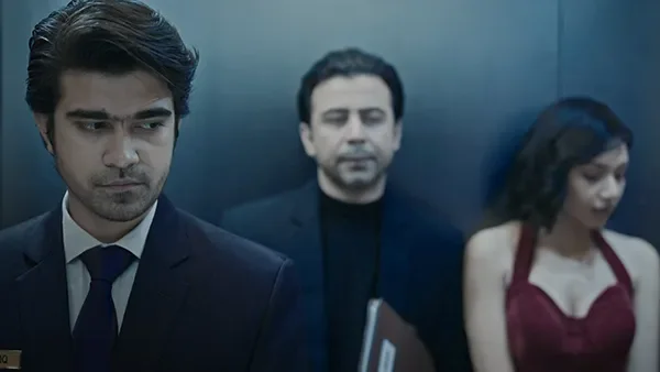 Sixteen-and-Half (Hindi) season 1 episode 6 on Hoichoi