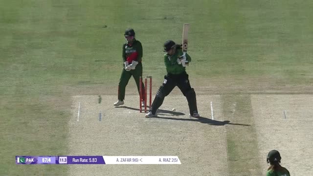 Wicket! Meghala Gets Zafar! Moni Gets Fatima, Pak In Trouble on Sony LIV