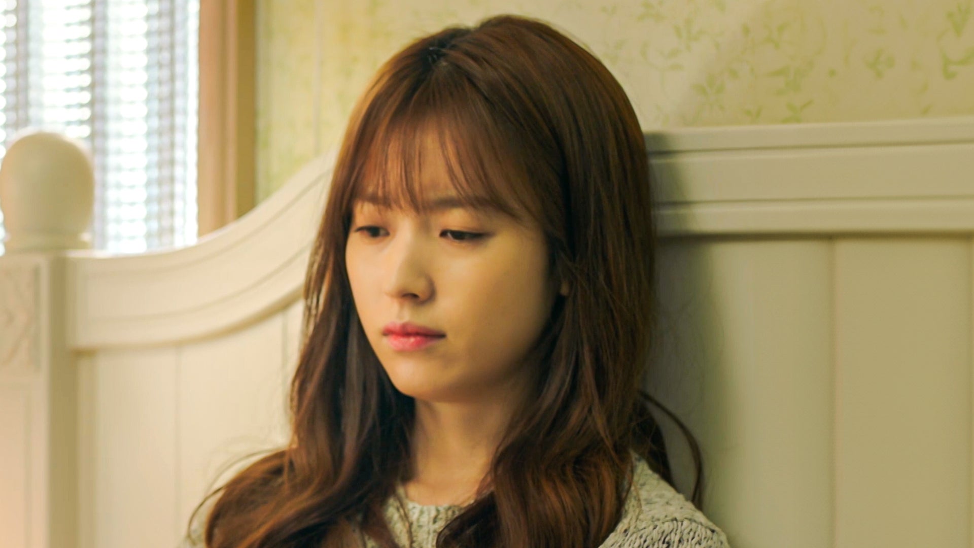 W: Two Worlds Apart season 1 episode 13 on undefined